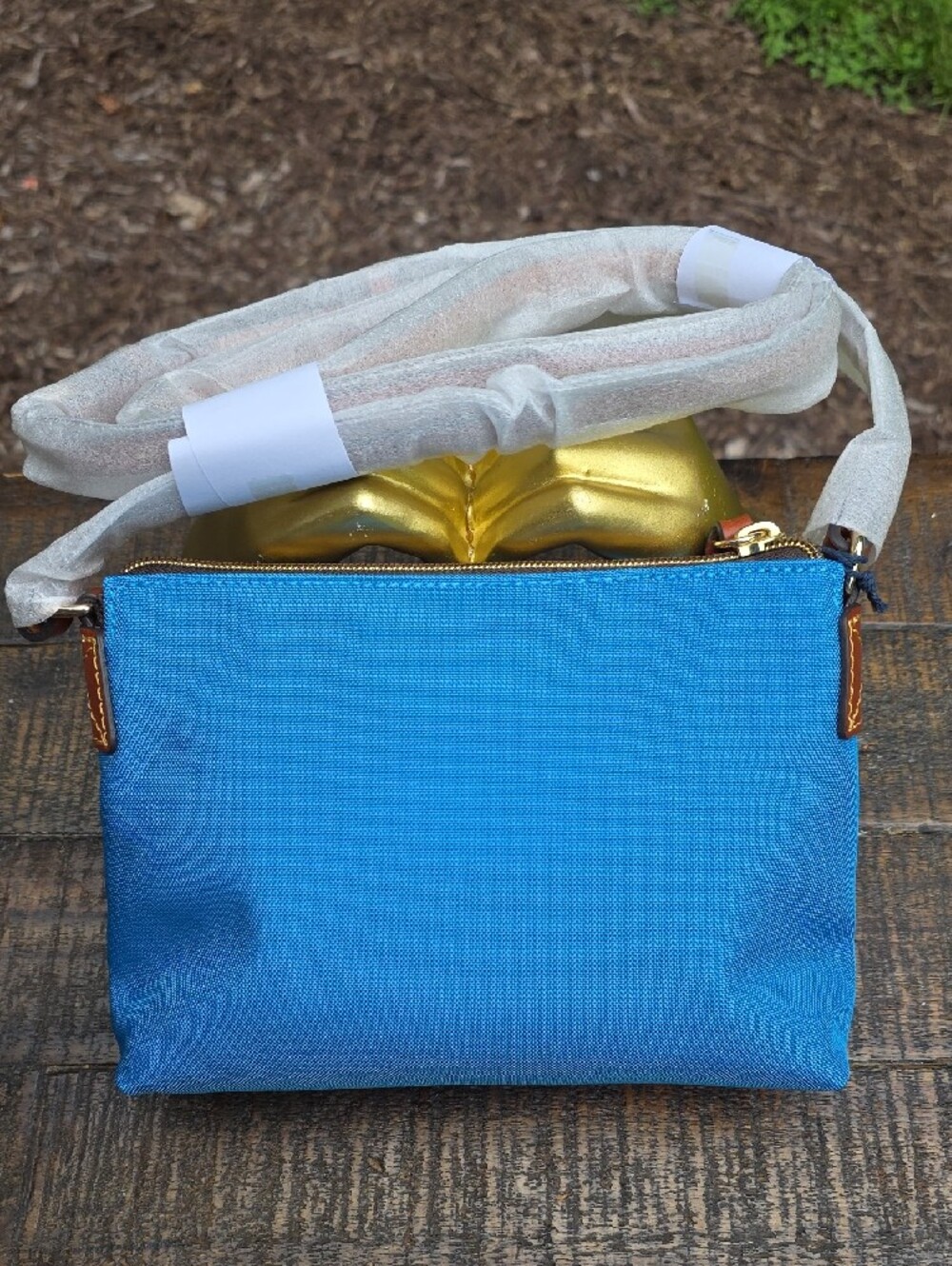 Dooney & Bourke Bright Blue Crossbody with Tan Leather Trim - Picture 4 of 8